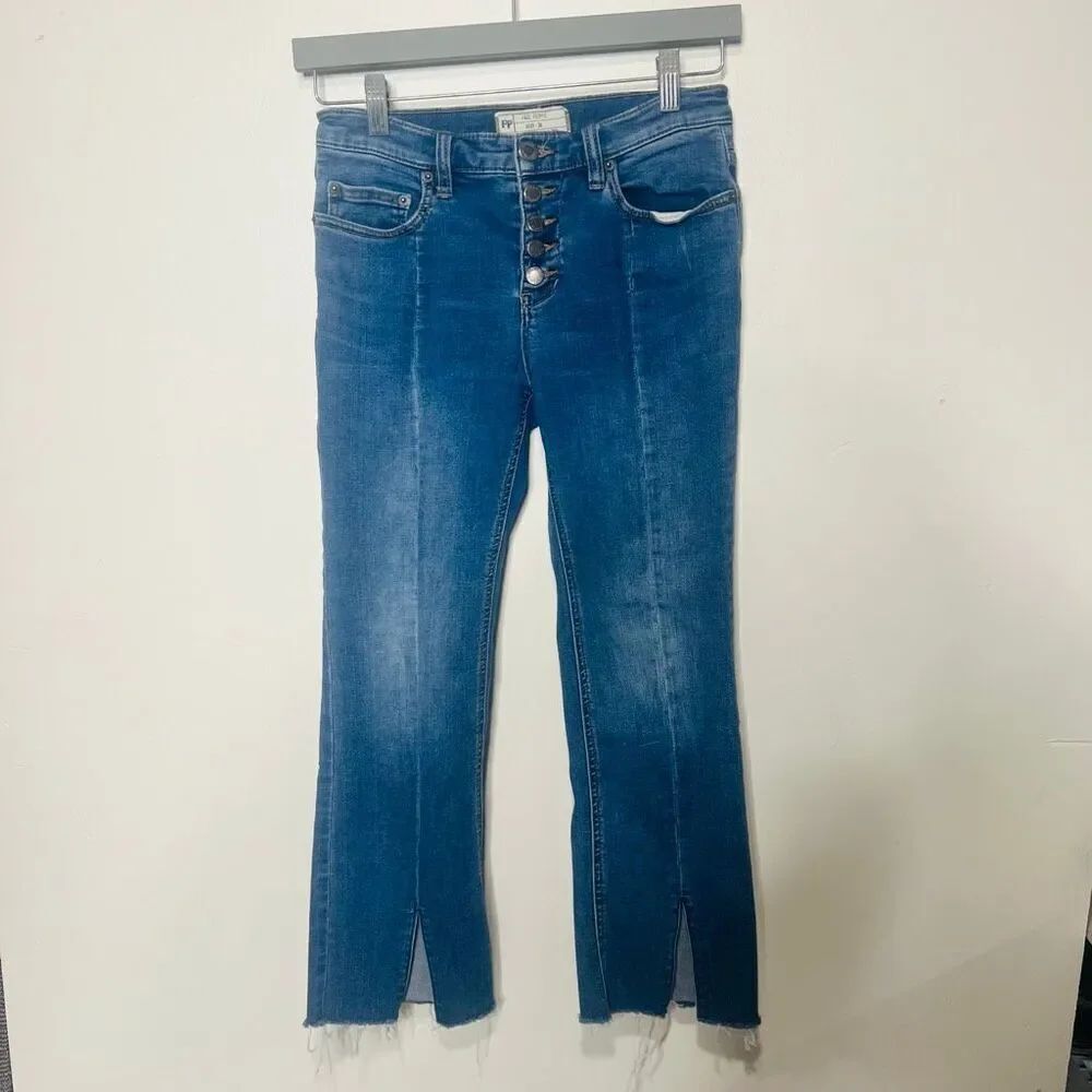 Free People Button Fly Crop Jeans Front Seam Split Sz 26 Raw Hem